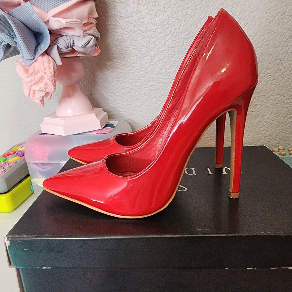 Red Heels - Sz 5.5